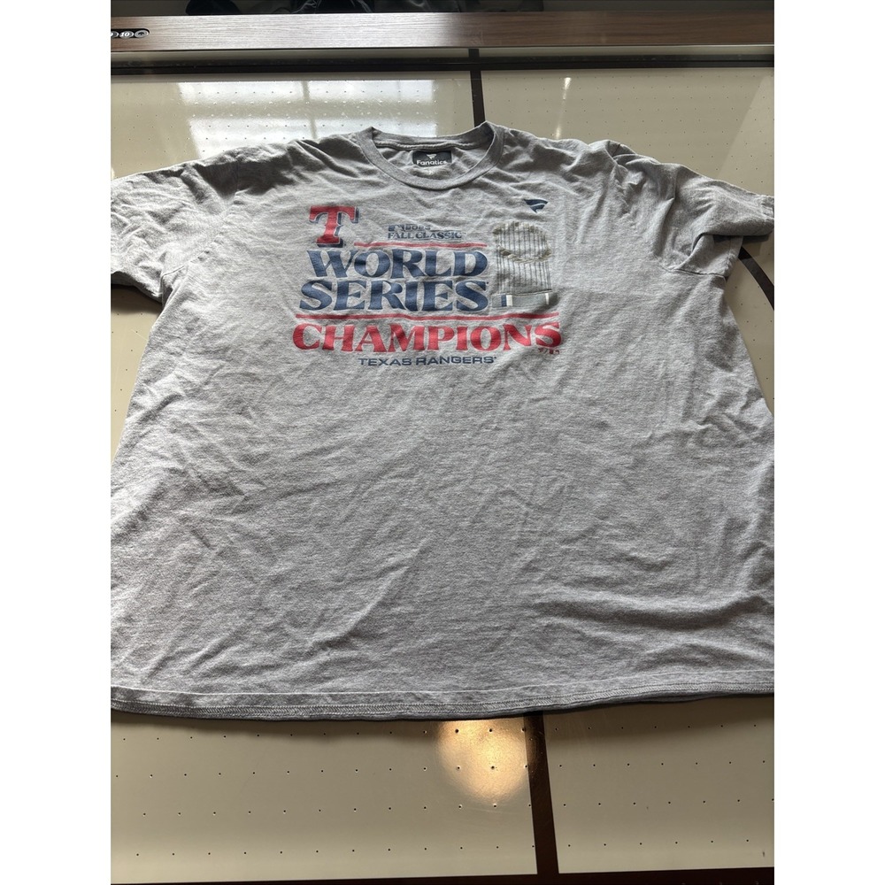 118 Fanatics Mens 2023 World Series Champions Texas Rangers T-Shirt Size 2XL